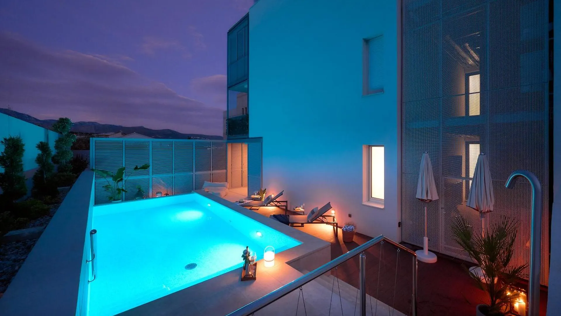 Deluxe Apartment With Private Heated Pool On Znjan Beach - Urban Nook Σπλιτ 0*,