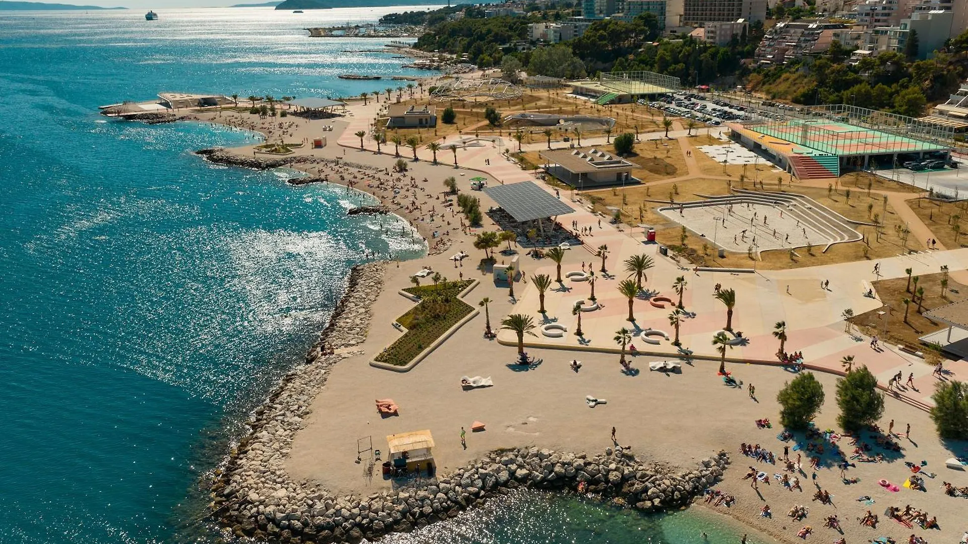 Deluxe Apartment With Private Heated Pool On Znjan Beach - Urban Nook Split Chorvatsko