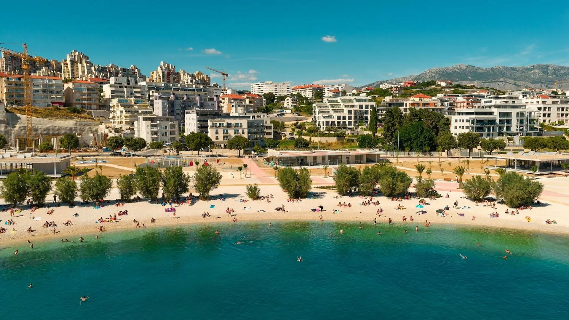 Deluxe Apartment With Private Heated Pool On Znjan Beach - Urban Nook Split